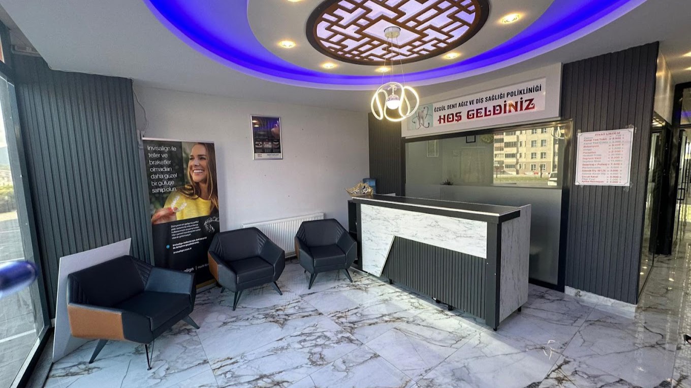 Özgül Dent bekleme salonu ve resepsiyon — Bitlis